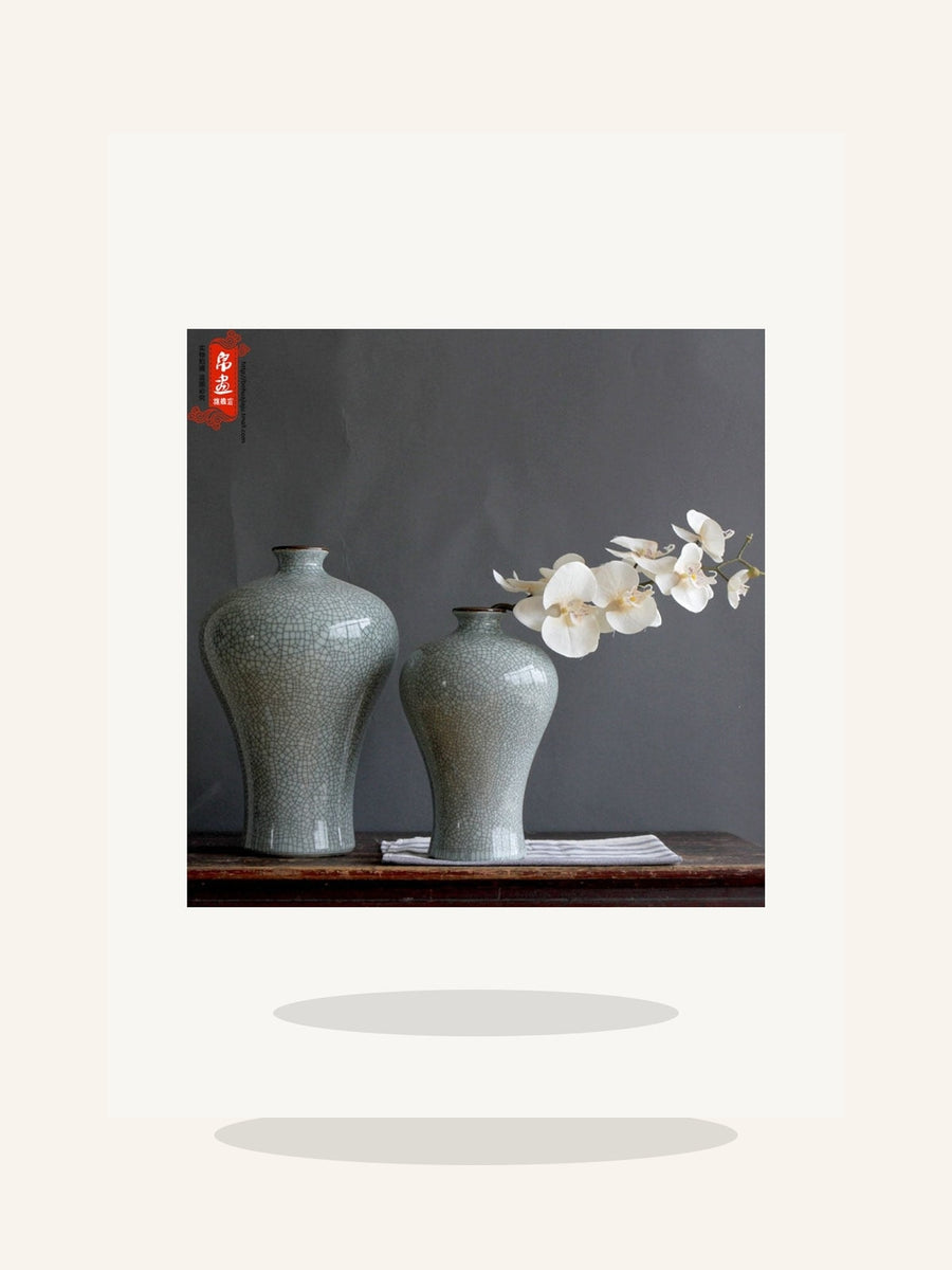 Dark Antique Crackle Glaze Porcelain Vase